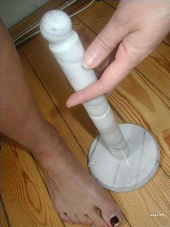 Explicit Amateur Nude Girls Posing at Home - Uncensored Photos