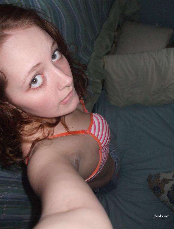 Explicit Amateur Nude Girls Posing at Home - Uncensored Photos