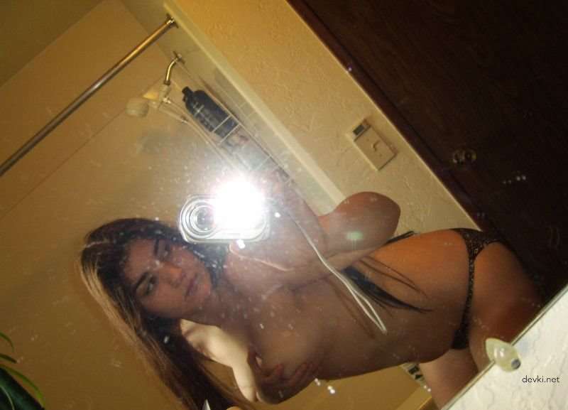 Explicit Amateur Nude Girls Posing at Home - Uncensored Photos