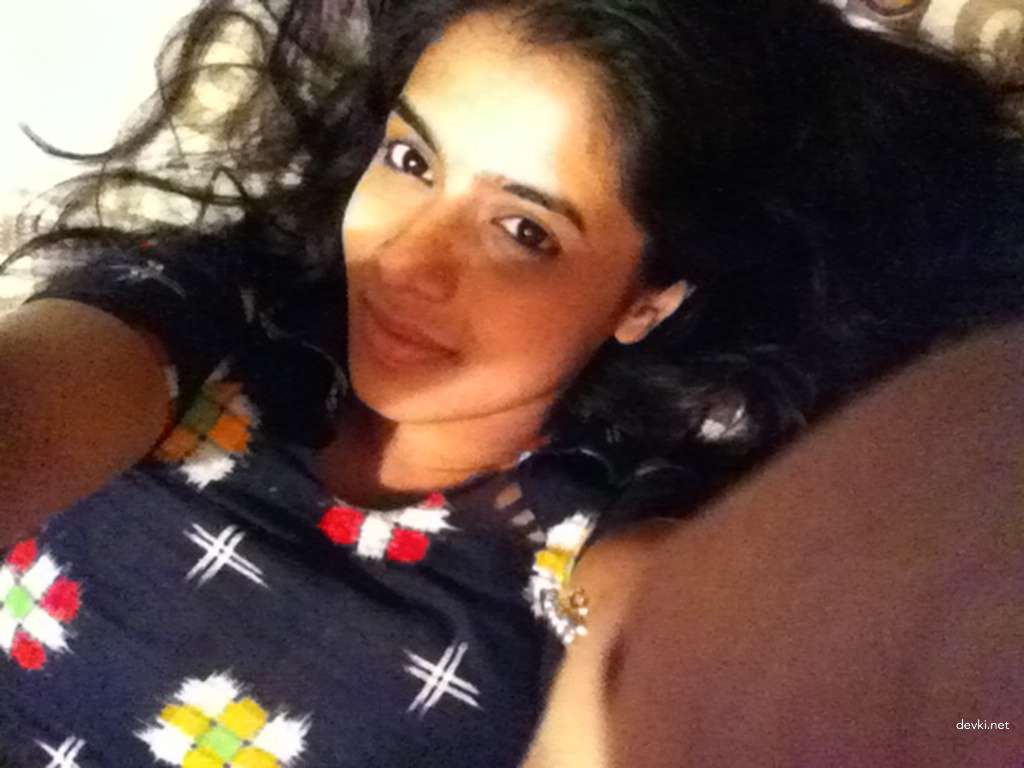 Amateur Indian Booty Erotica: Explicit Photos of a Thick Native American Woman