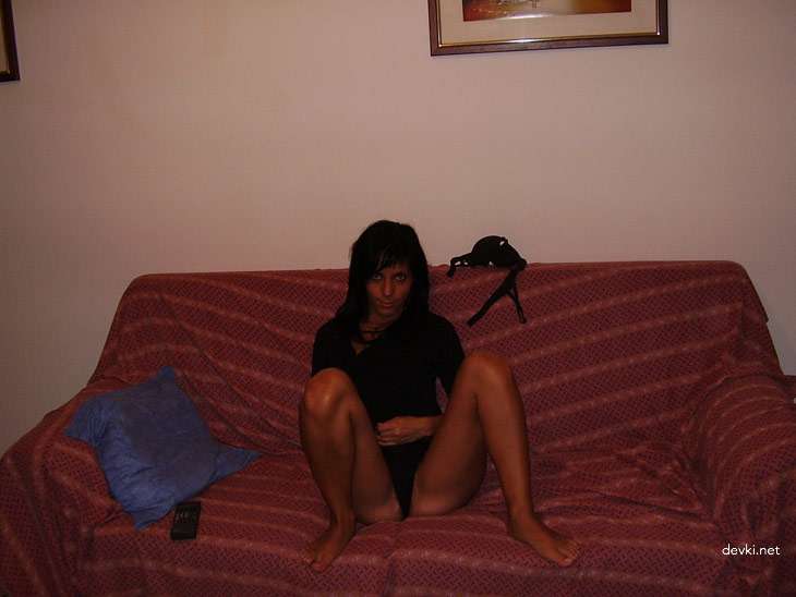 Sultry Brunette with Hot Ass: Explicit Private Erotica Photo Shoot