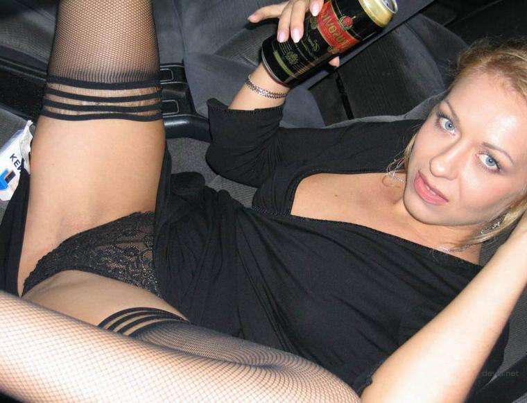 Sensual Amateur Mistress's Explicit Intimate Photo Shoot