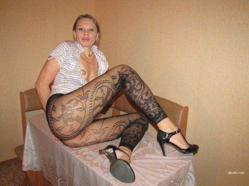 Private Nude Girls: Explicit Amateur Naked Photos