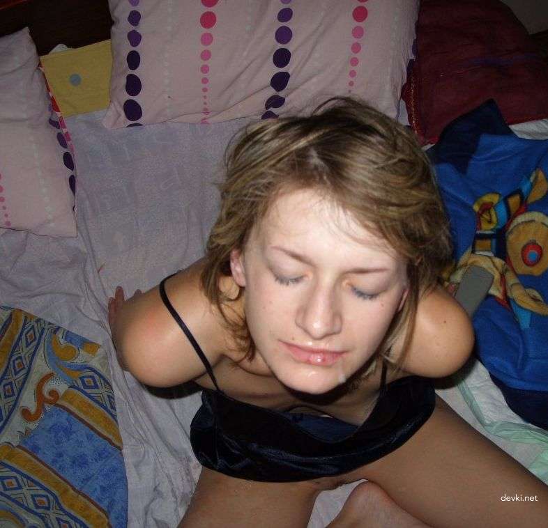 Wife Engages in Oral Sex: Hot and Explicit Blowjob Action!