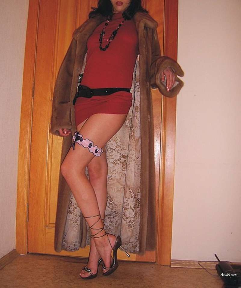 Woman Masturbates with Dildo and Sucks Cock in Solo Porn