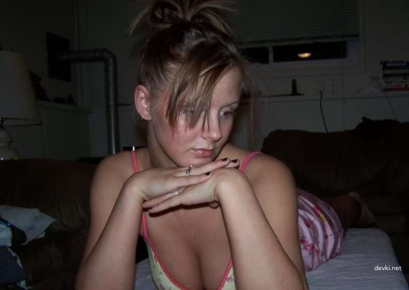 Amateur Busty Girlfriend's Sexual Adventures: Explicit Photos