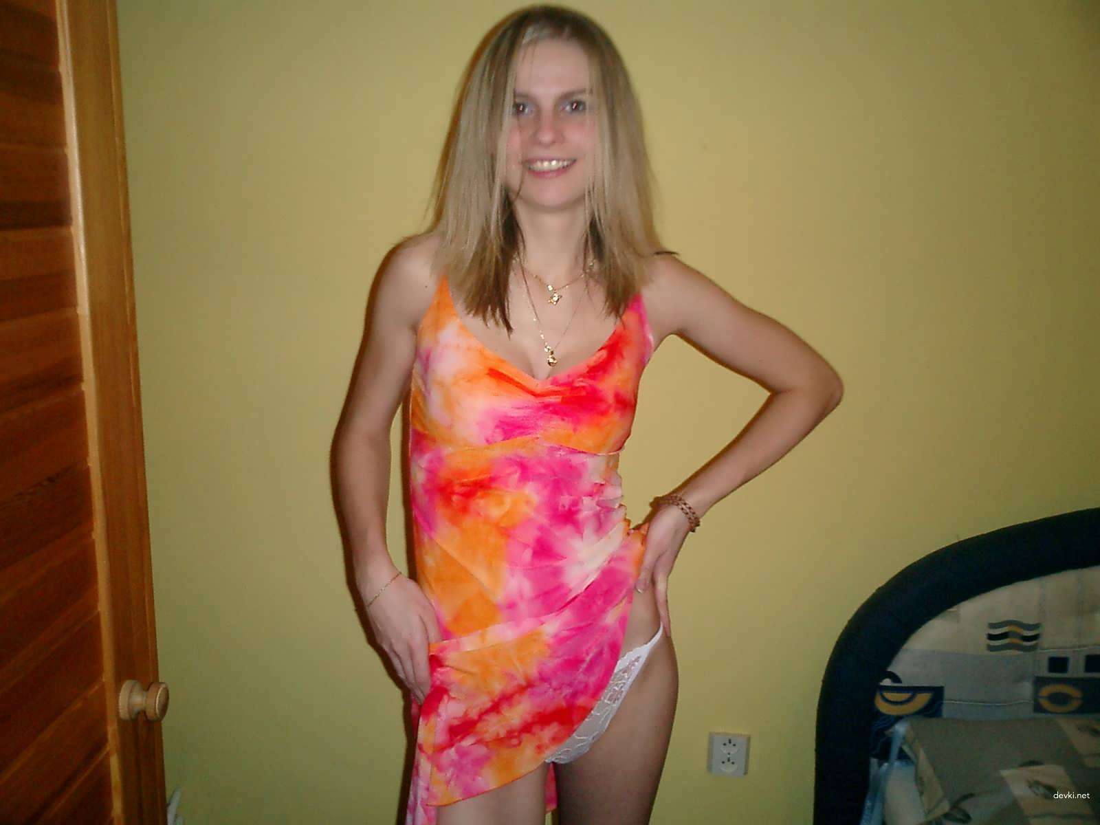 Amateur Girlfriend Strips Panties - Explicit Homemade Photo