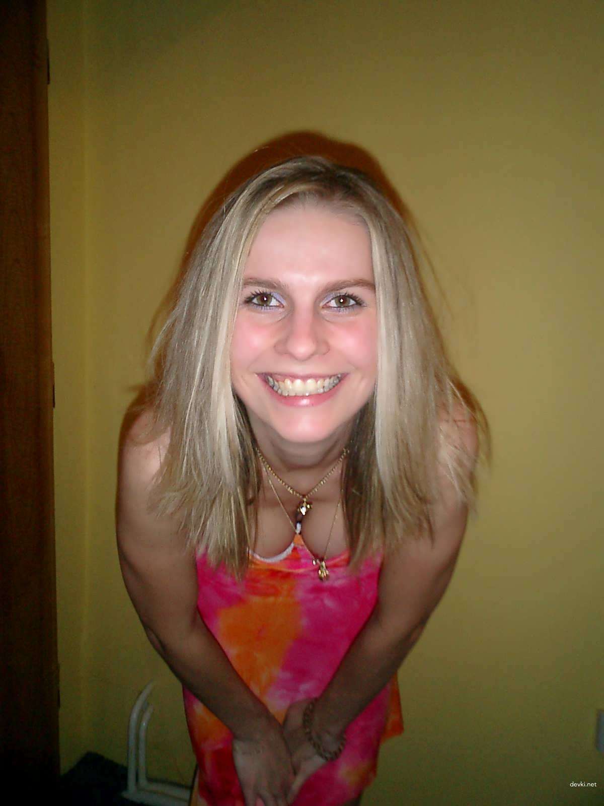 Amateur Girlfriend Strips Panties - Explicit Homemade Photo