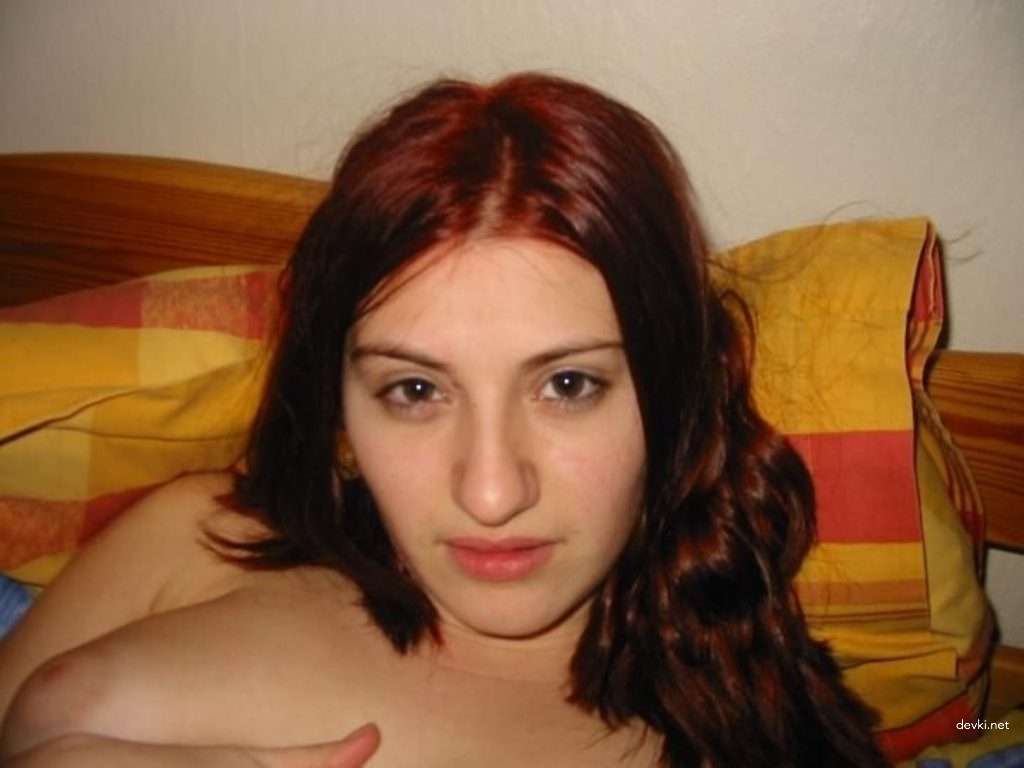 Amateur Redhead Home Erotic Photos: Explicit and Bold