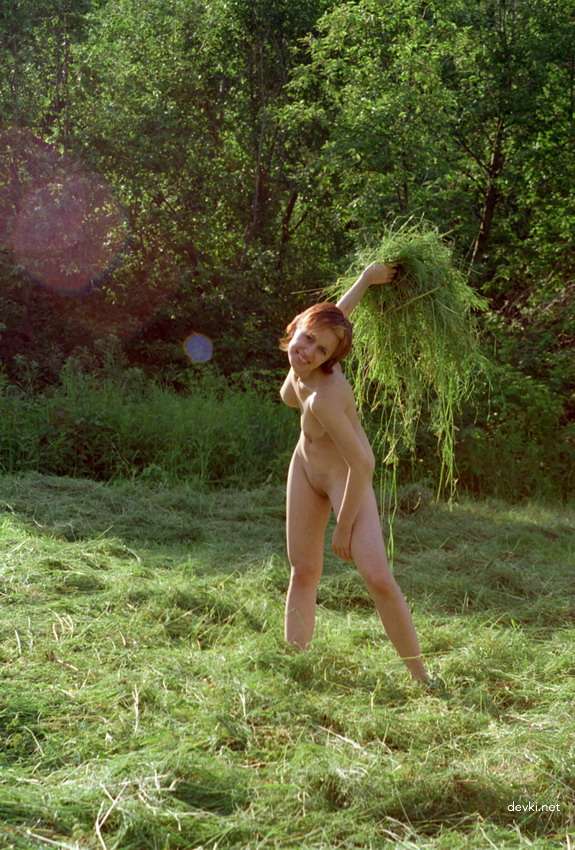 High-Resolution Amateur Erotic Photos: Explicit and Bold XXX Images