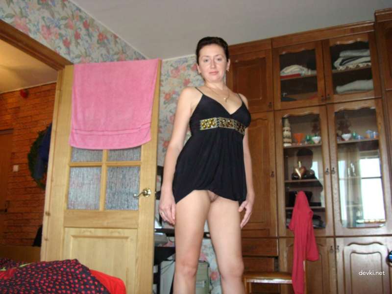 Mature Mistress Private Amateur Photo: Explicit and Provocative Shot