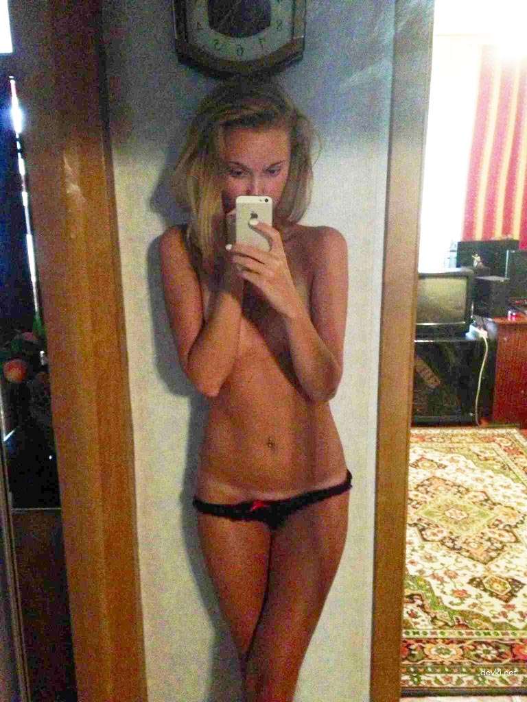 Hot Ukrainian Girl on Vacation - Amateur Photo with Explicit Content