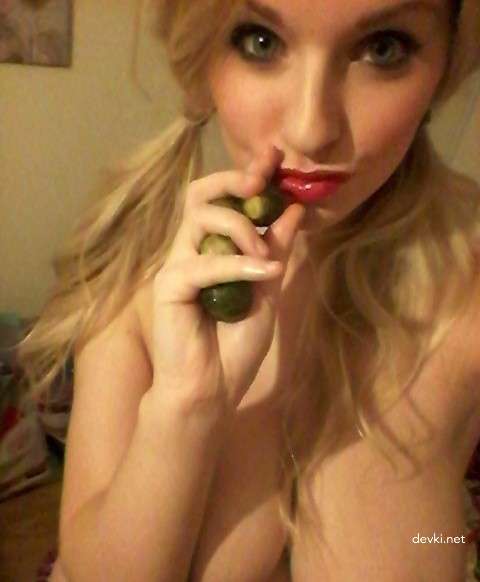 Sensual Blonde Amateur Erotic Photoshoot: Explicit Beauty in Soft Lighting