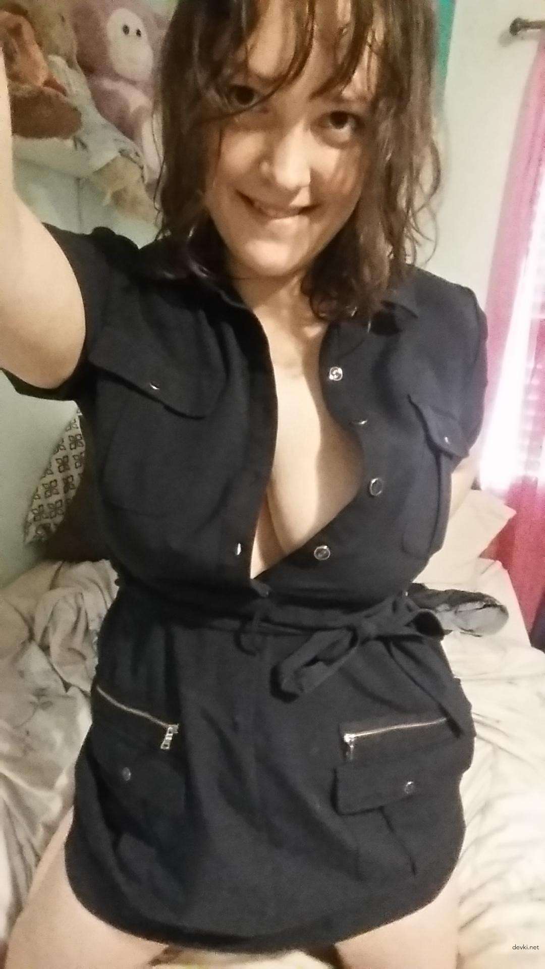 Big Boobs Amateur Girl: Explicit Busty Photo