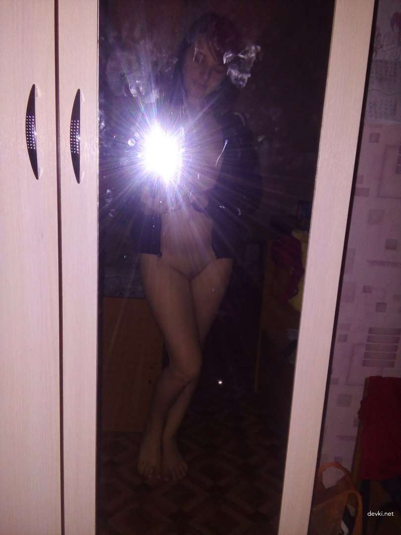 Explicit Amateur Photos of Mature Brunette - Personal Pics for Adults