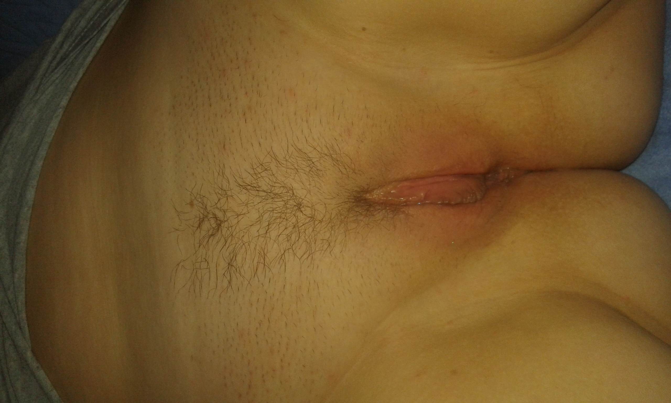 Hot Amateur Wife's Favorite Holes Exposed in Explicit Photos