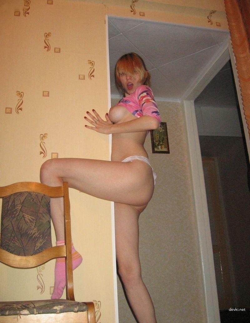 Explicit Amateur Nude Poses in Stairwell and Home