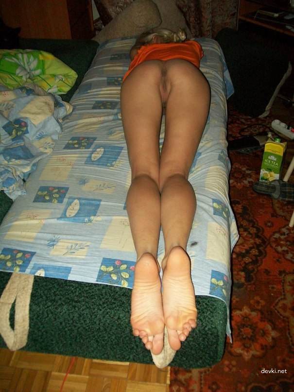 Russian Girls' Explicit Amateur Erotica: Uncensored Photos