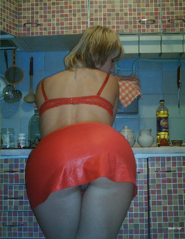 Naked posing amateur photo shoot for explicit lovers