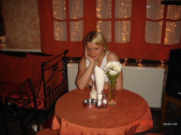 Russian Teen Girl Hardcore Porn: Explicit Sex Tape