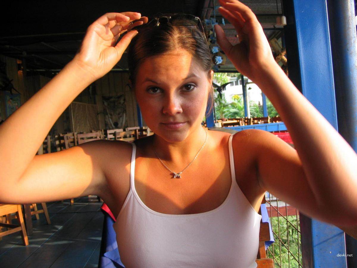 Amateur BBW Girl Private Photos: Explicit & Plump Teen Pics