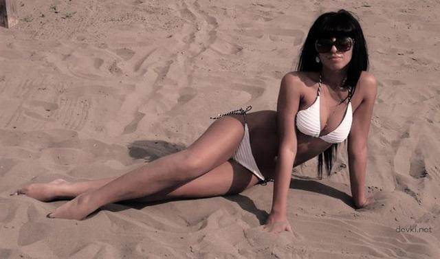 Private Photos of Beautiful Girls: Explicit and Uncensored Amateur Shots