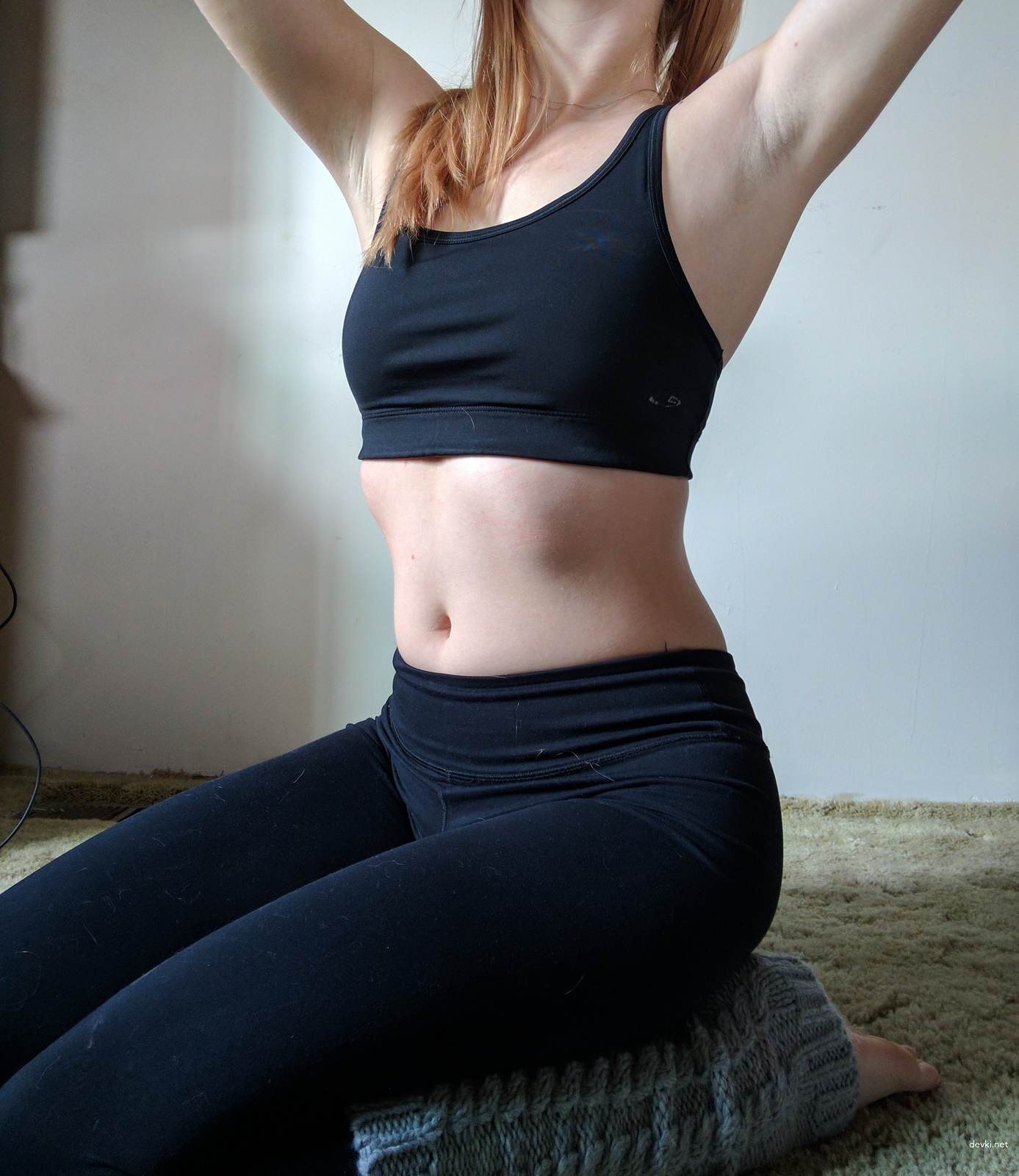 Sexy Babe Shows Off Her Pussy Doggy Style in Amateur Photo