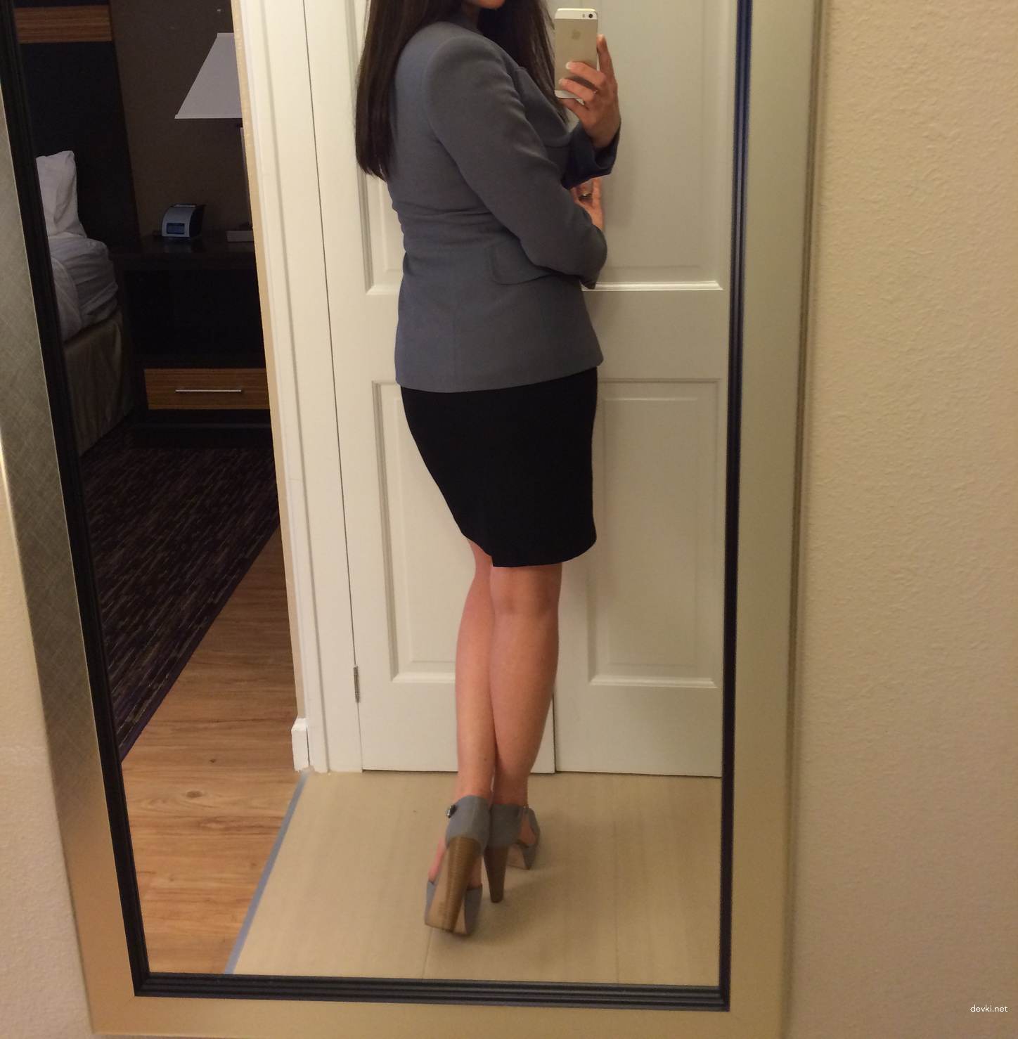 Hot Secretary with Nipple Piercings in Erotic Amateur Photo
