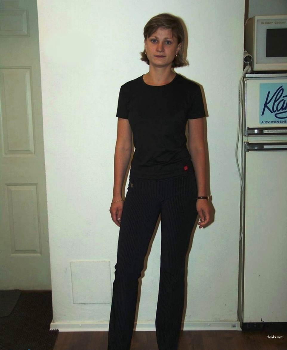 Amateur Secretary Poses Nude: Explicit Office Photoshoot