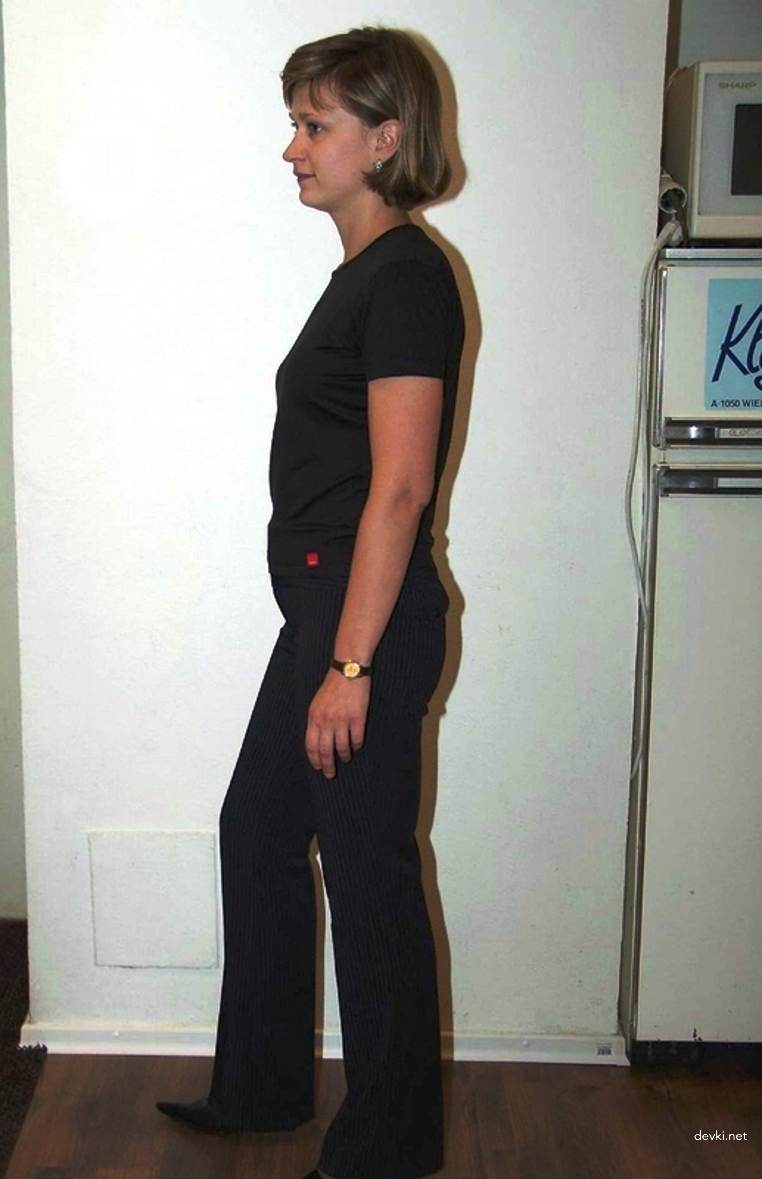 Amateur Secretary Poses Nude: Explicit Office Photoshoot