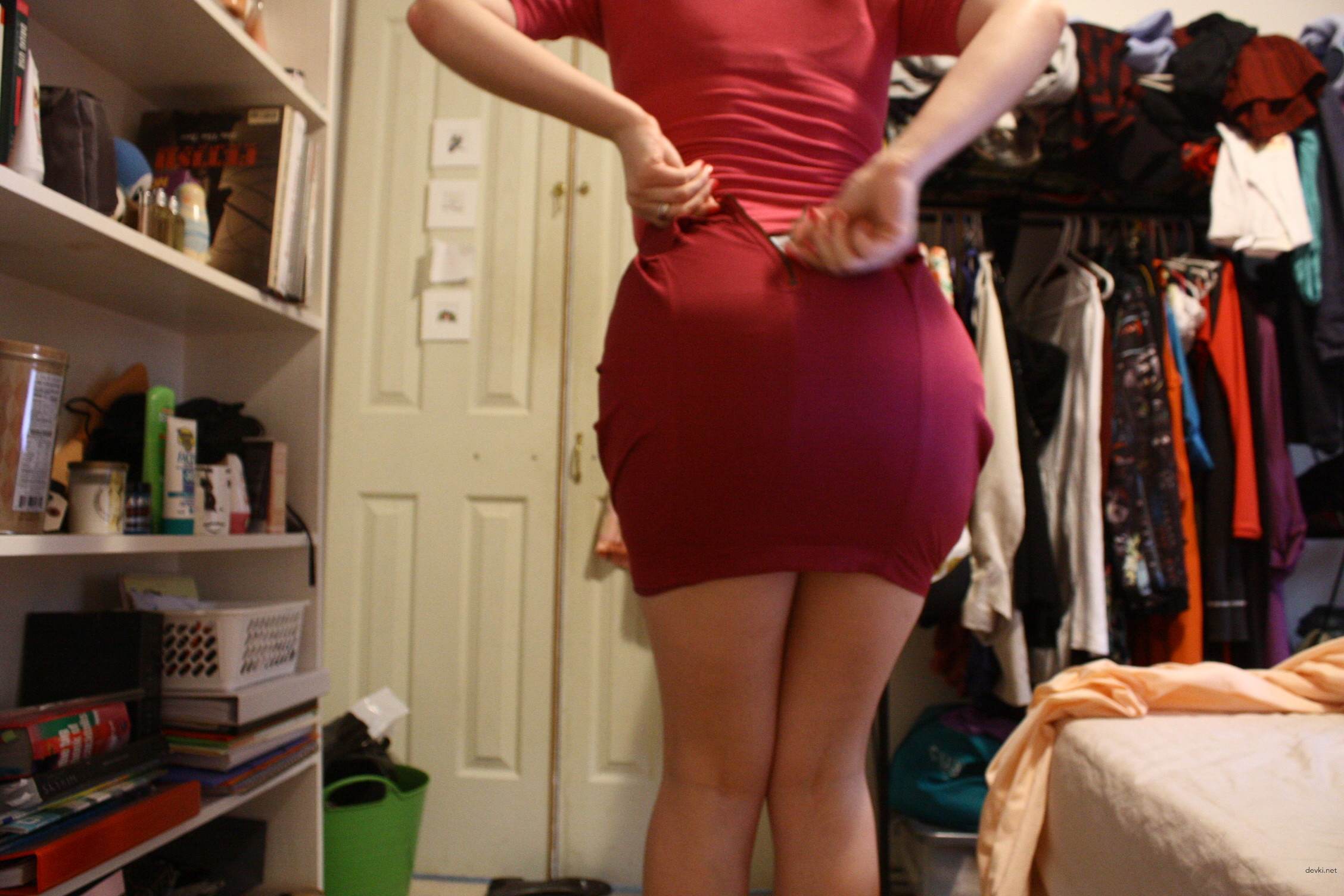 Sexy Chick's Round Bouncing Ass - Explicit Amateur Photo