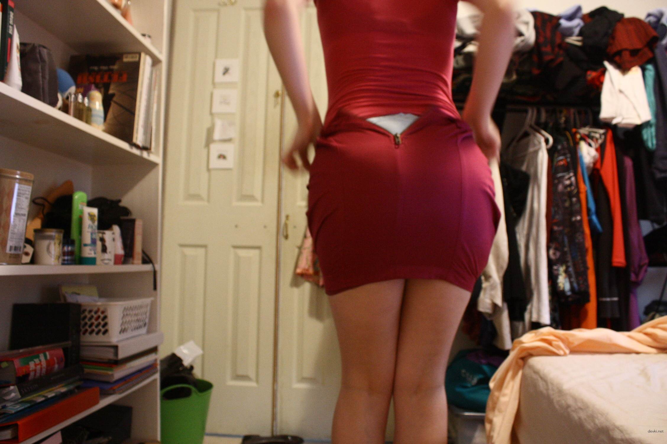 Sexy Chick's Round Bouncing Ass - Explicit Amateur Photo