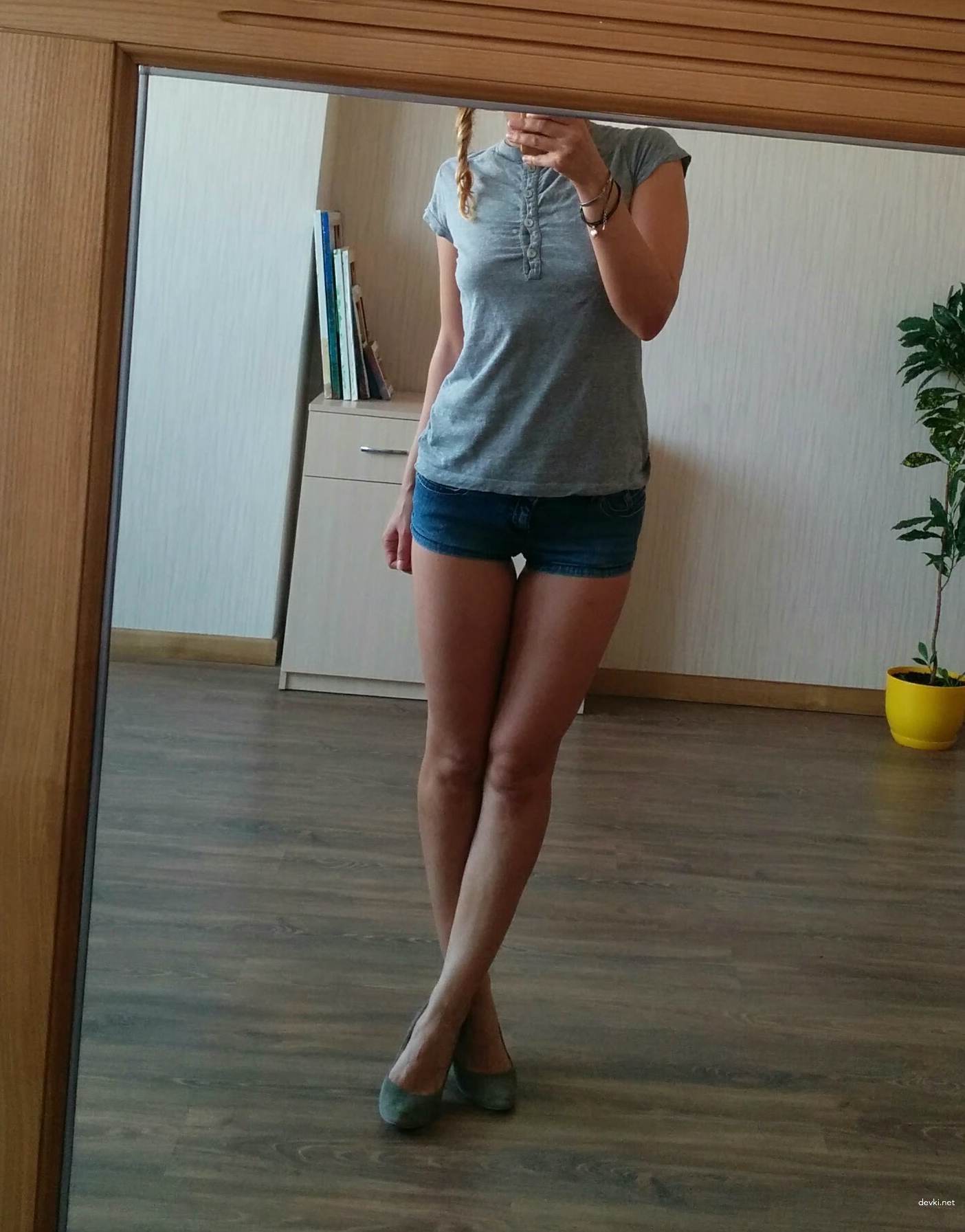 Hot Russian Amateur Erotica Featuring Cute Girl – Explicit Photos