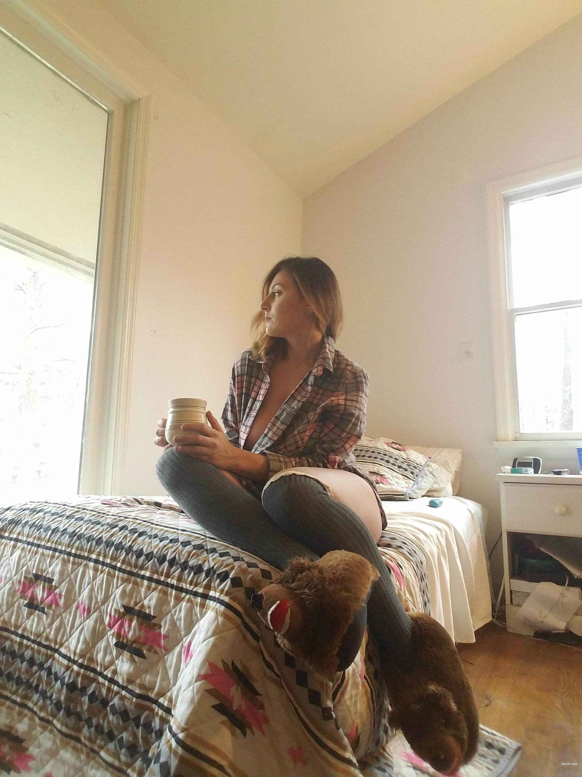 Seductive babe strips and fucks herself - Explicit solo masturbation