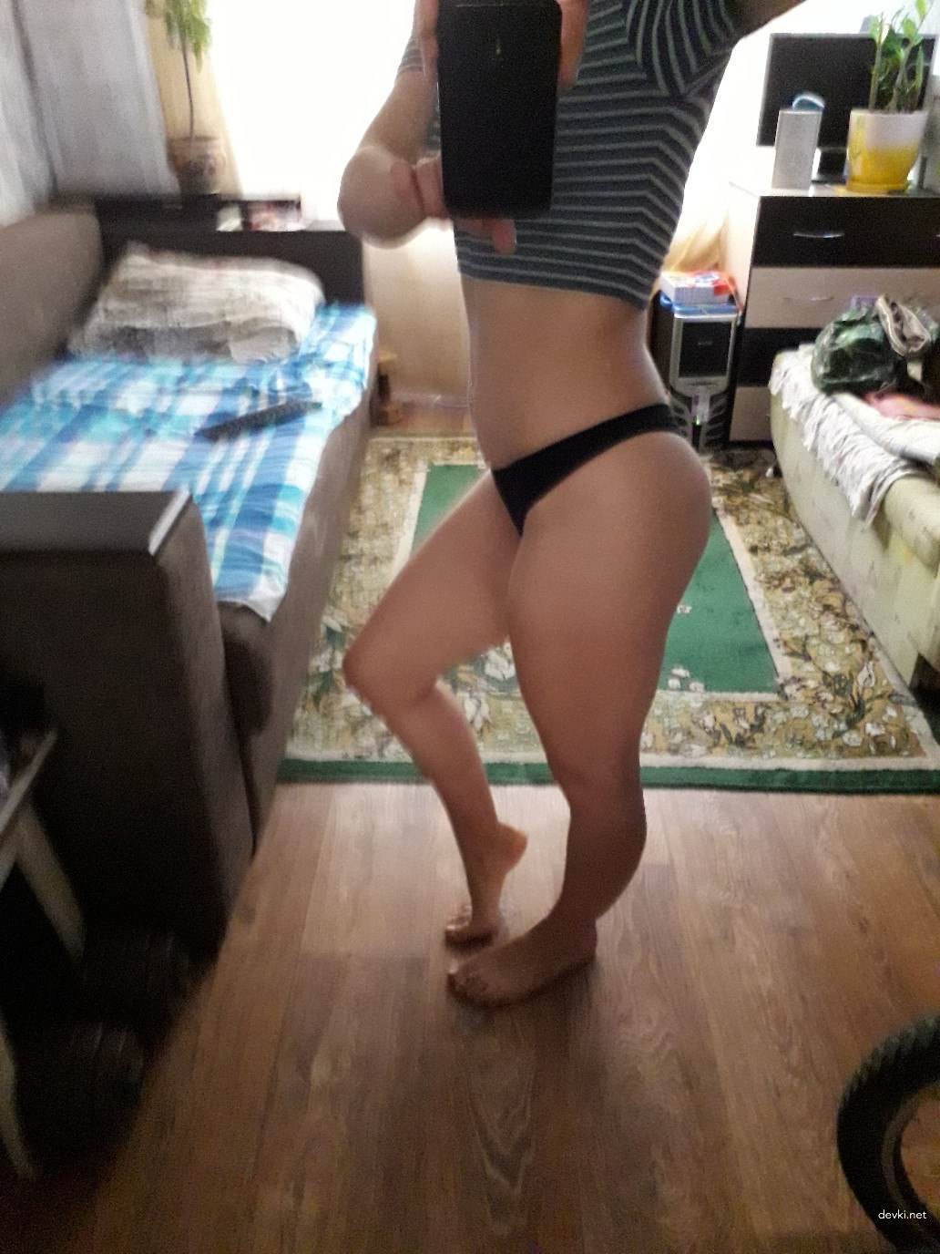 Hot Amateur Wife Photo Set: Explicit Pics with Wife - Small Collection