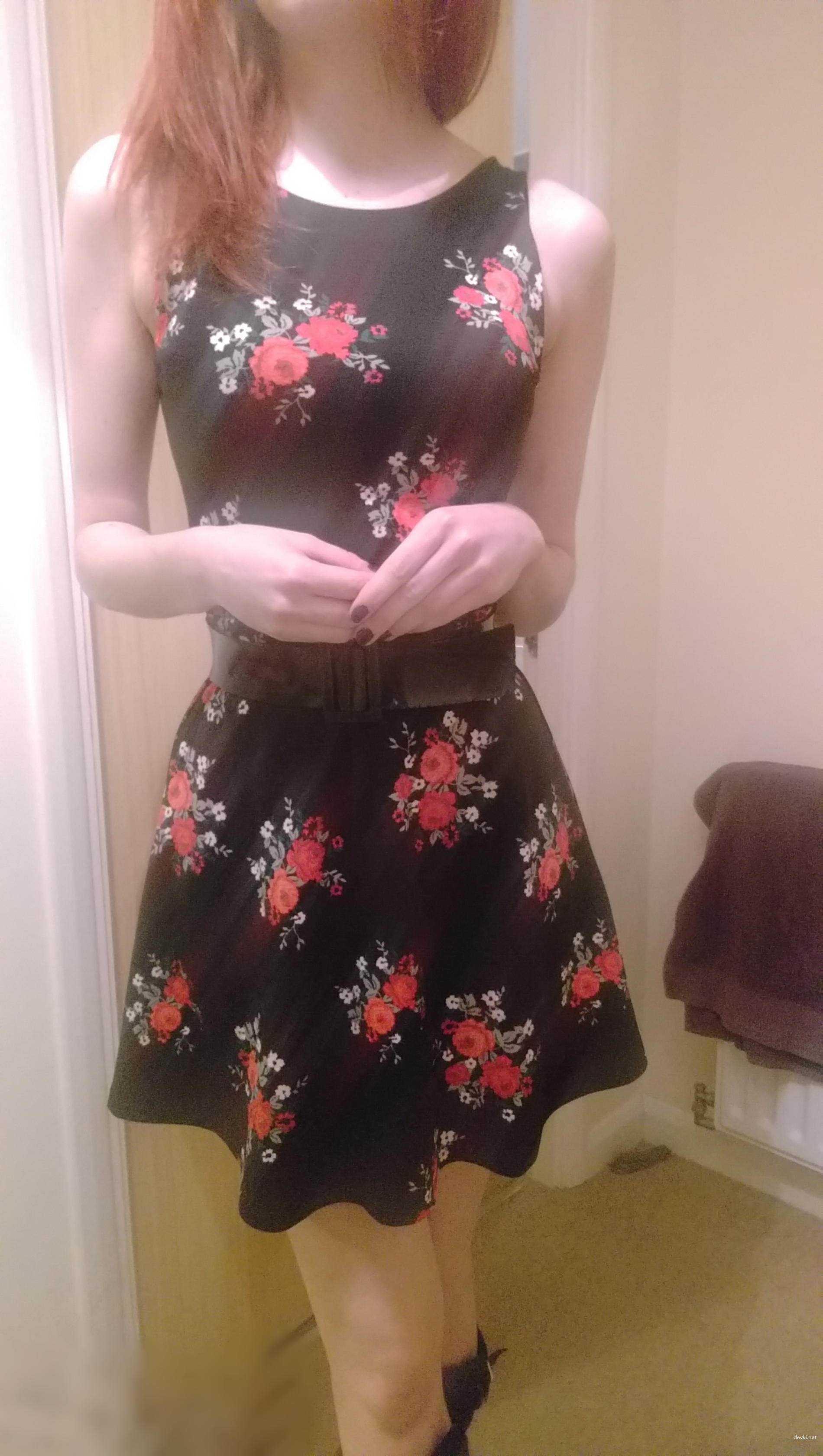 Redhead girl undresses dress with panties - Amateur explicit photo