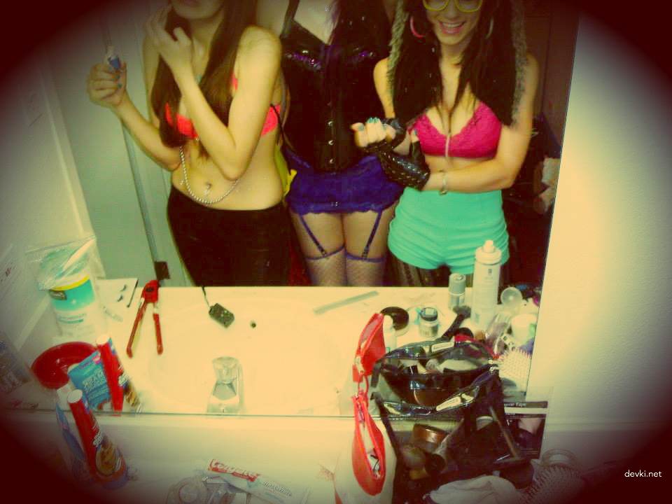 Hot Naked Girl in Private Photo - Explicit Amateur Nudes