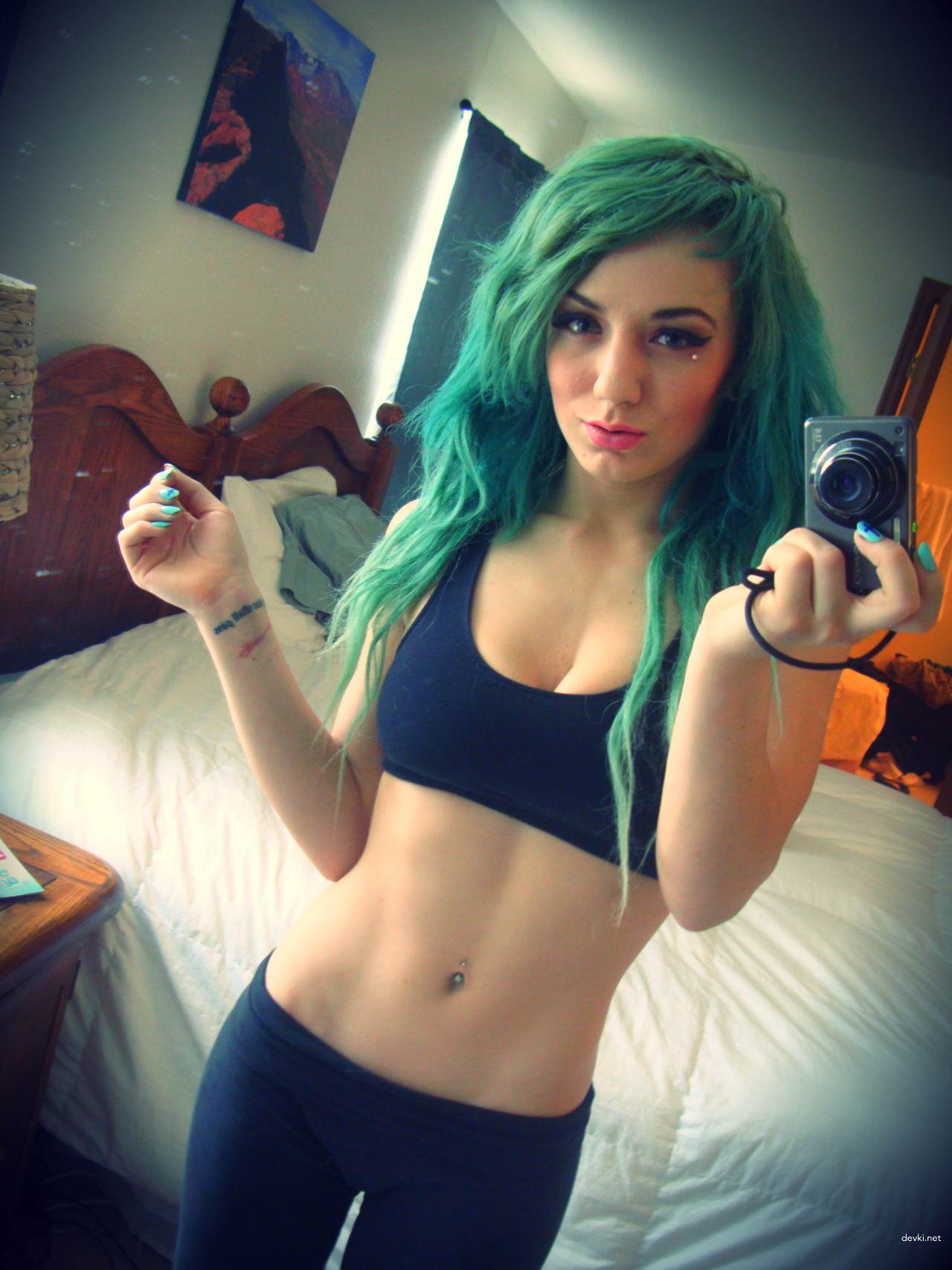 Hot Naked Girl in Private Photo - Explicit Amateur Nudes