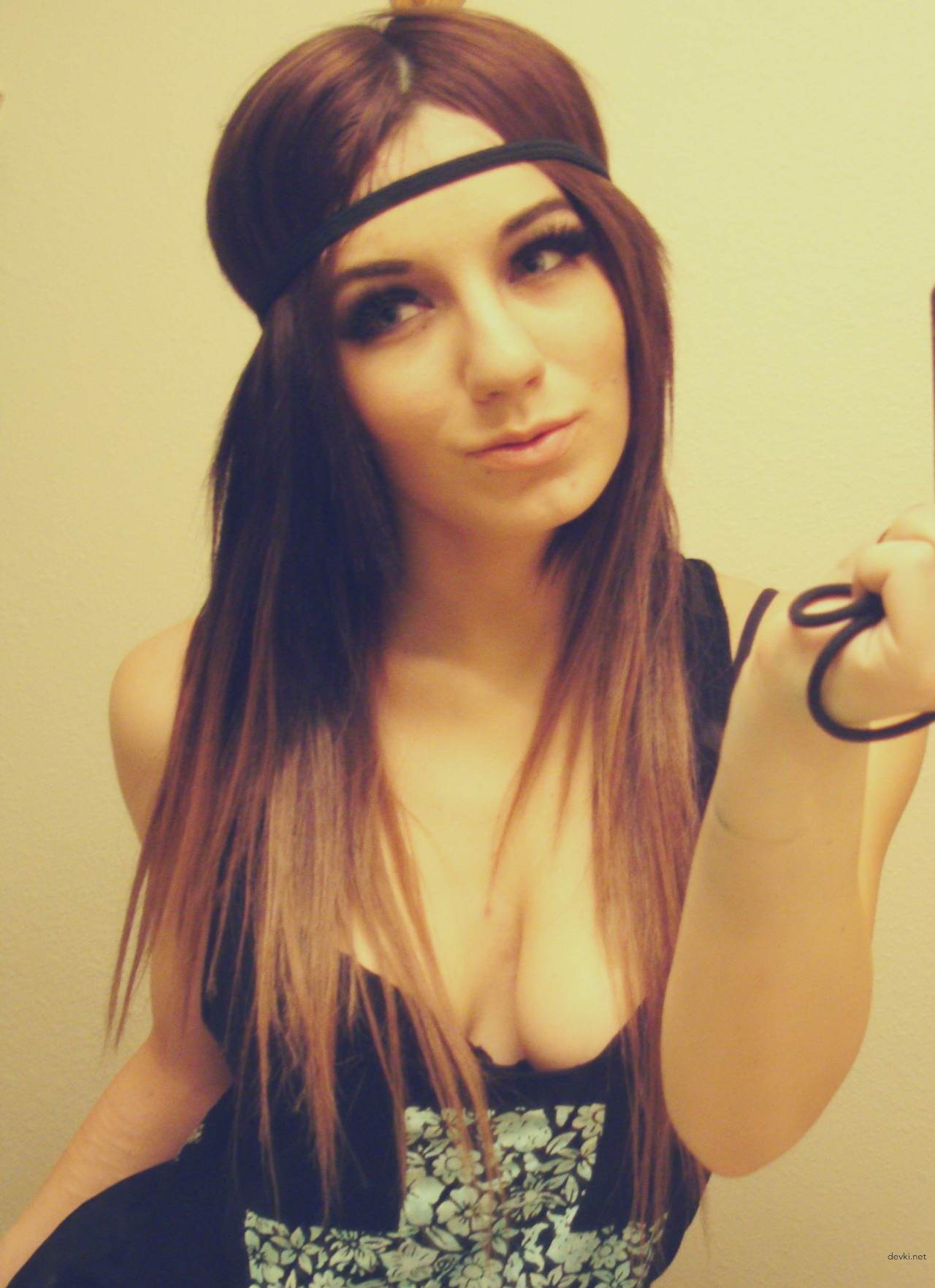 Hot Naked Girl in Private Photo - Explicit Amateur Nudes