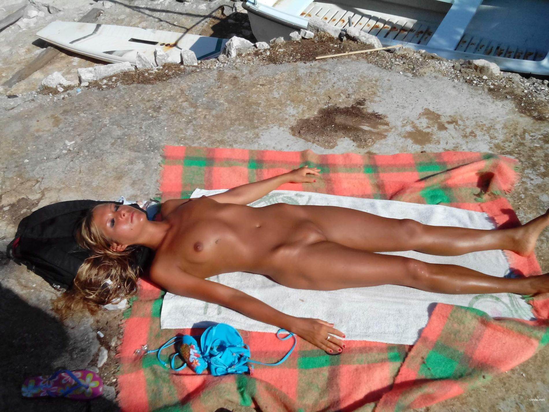 Sizzling Blonde Babe Sunbathing Topless - Amateur Beach Photo