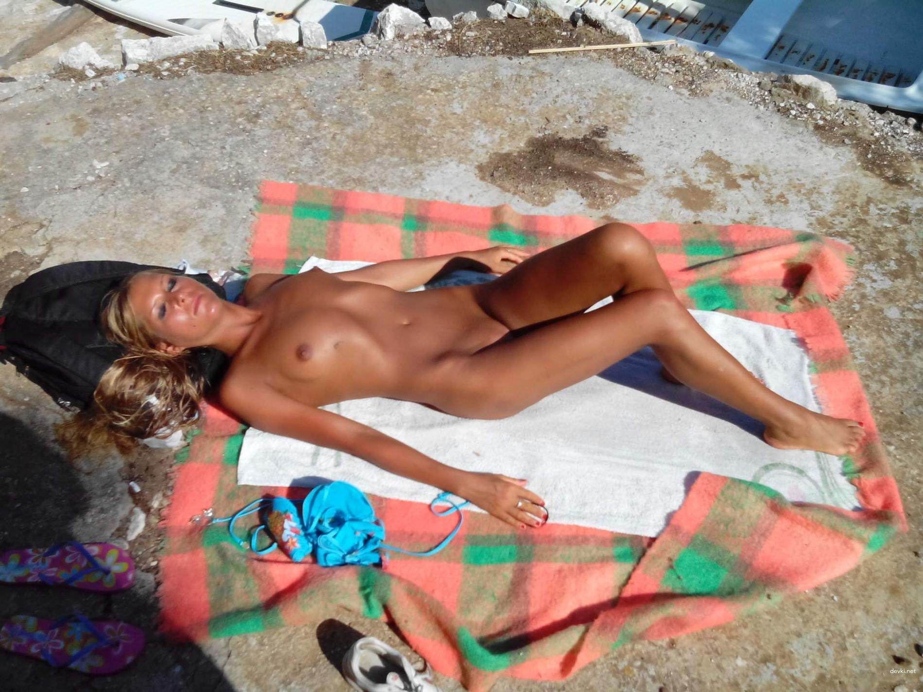 Sizzling Blonde Babe Sunbathing Topless - Amateur Beach Photo