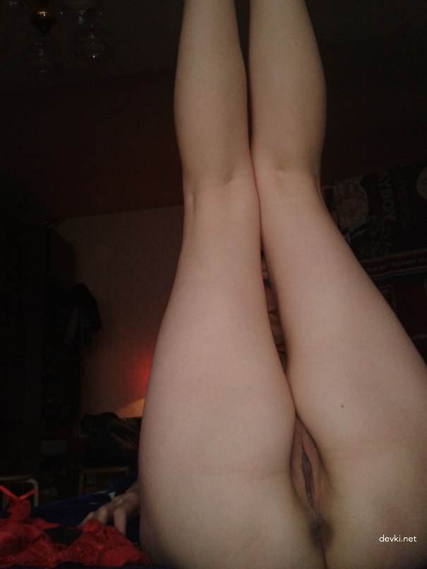 Private Nude Brunette in Stockings Amateur Photo: Explicit and Bold Shot