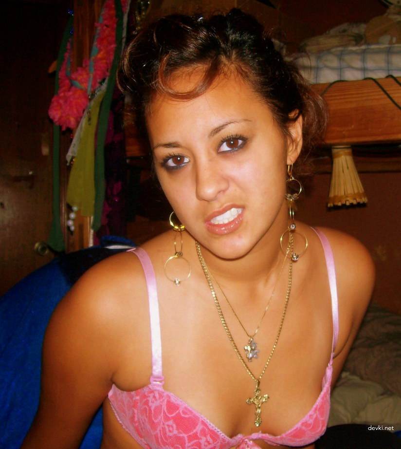 Seductive Latina Amateur Erotica: Explicit Photos of a Hot Latina Girl