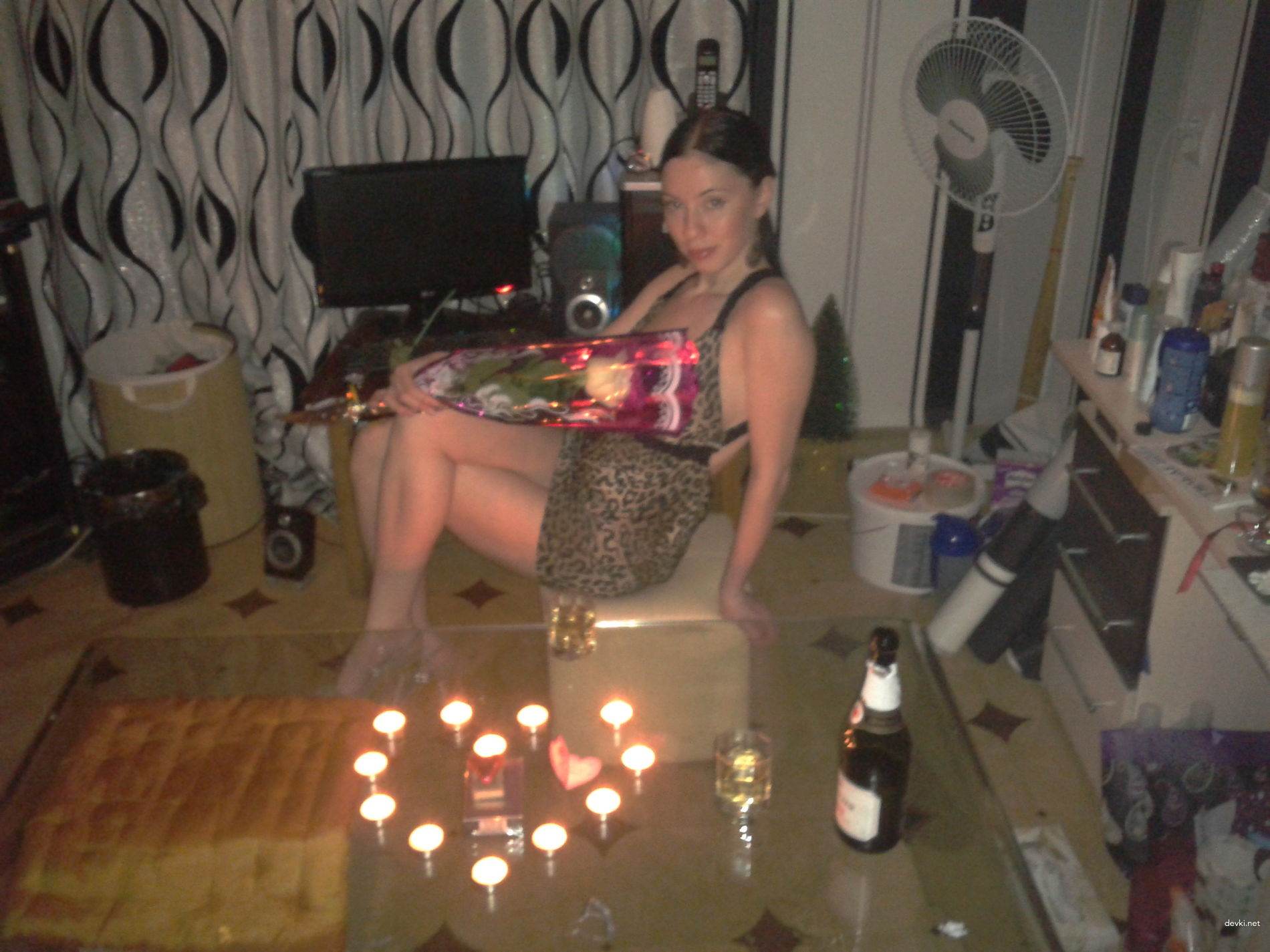 Topless Brunette Poses Sexily in Amateur Photo Shoot