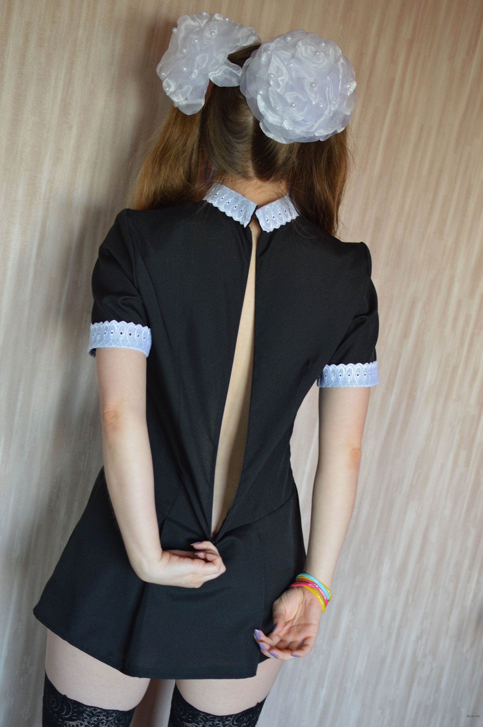 Sexy Babe Poses Seductively While Sucking Lollipop - Amateur Photo