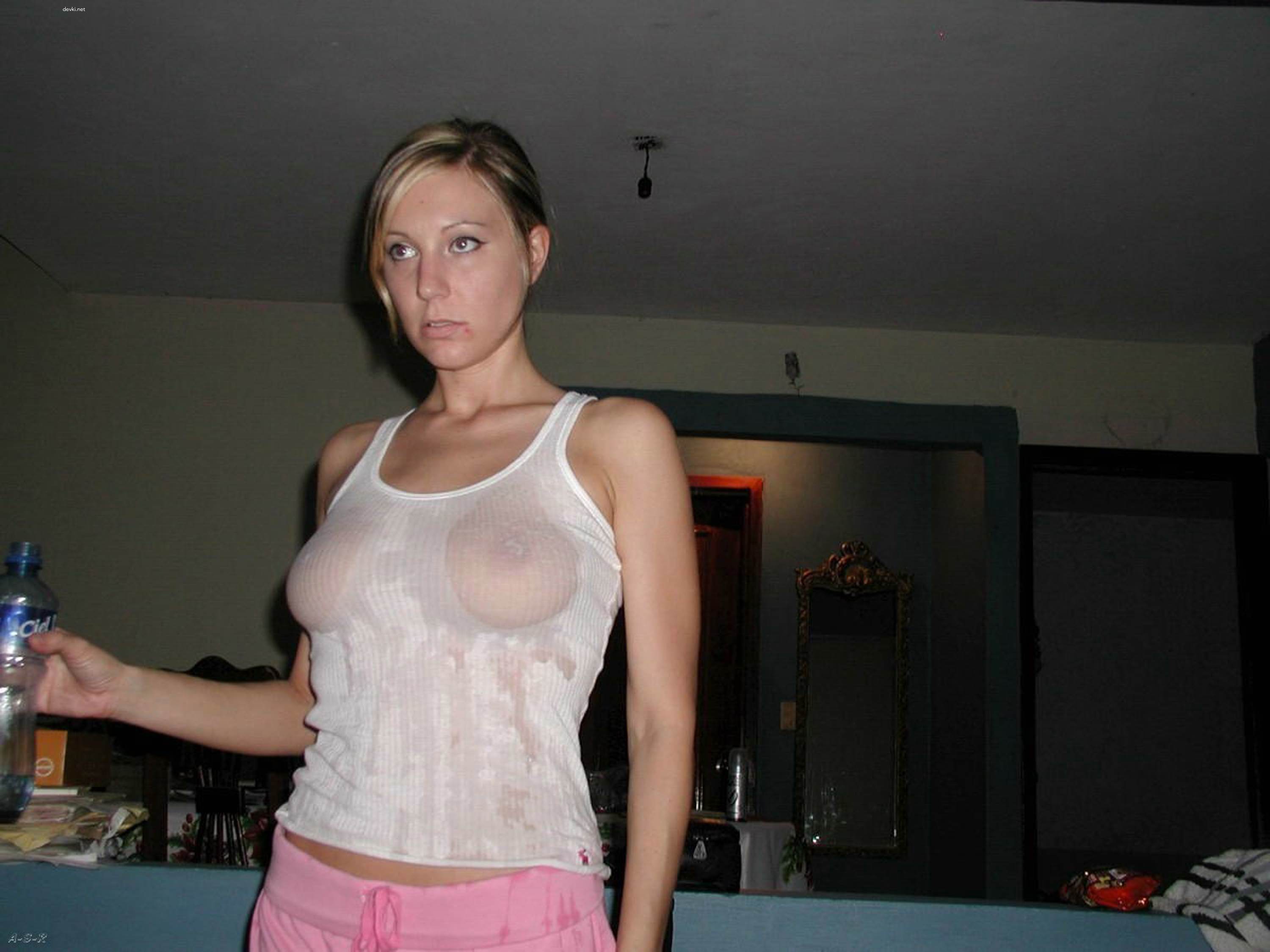 Private Intimate Photos of Girl - Explicit Amateur Porn Pics