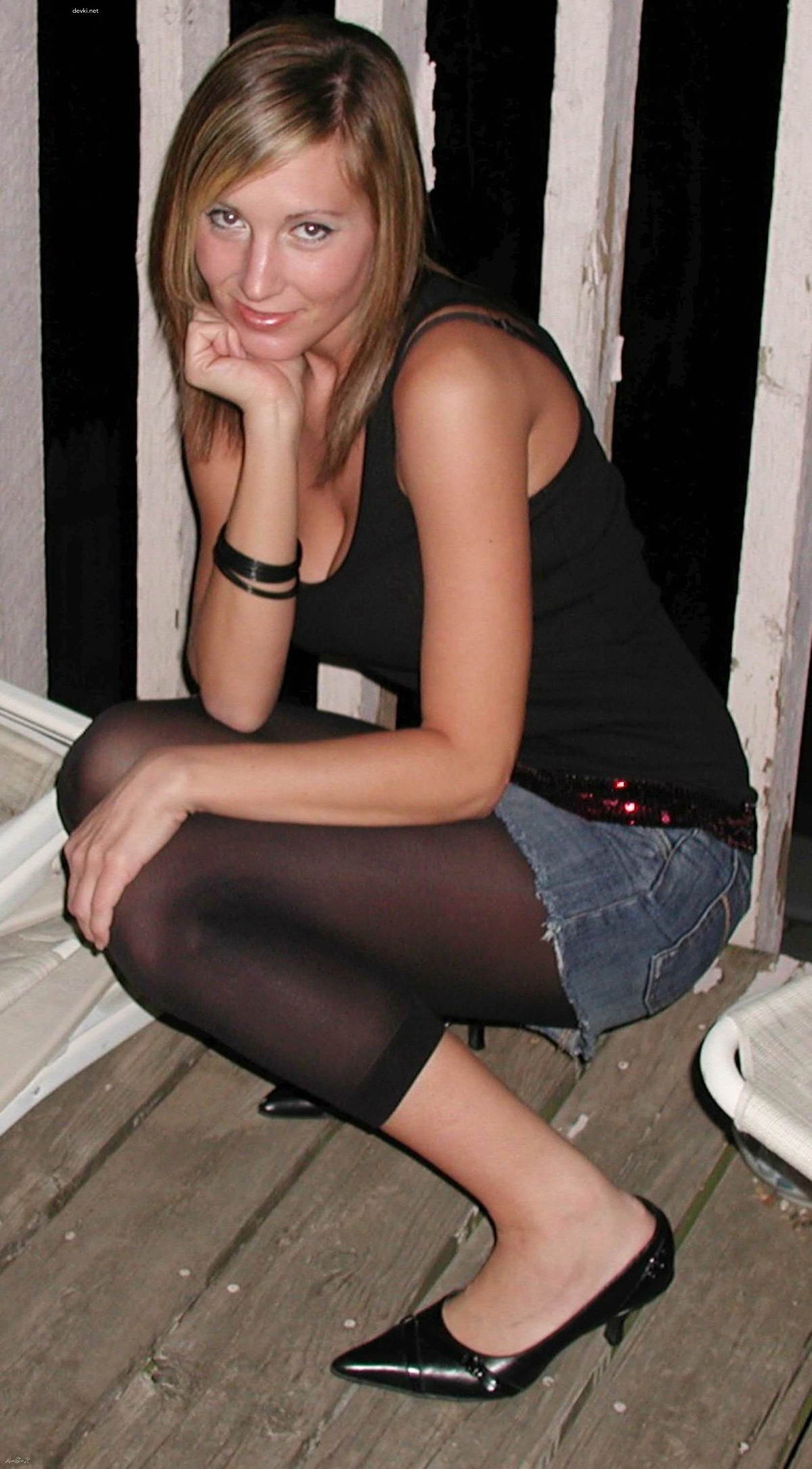 Private Intimate Photos of Girl - Explicit Amateur Porn Pics