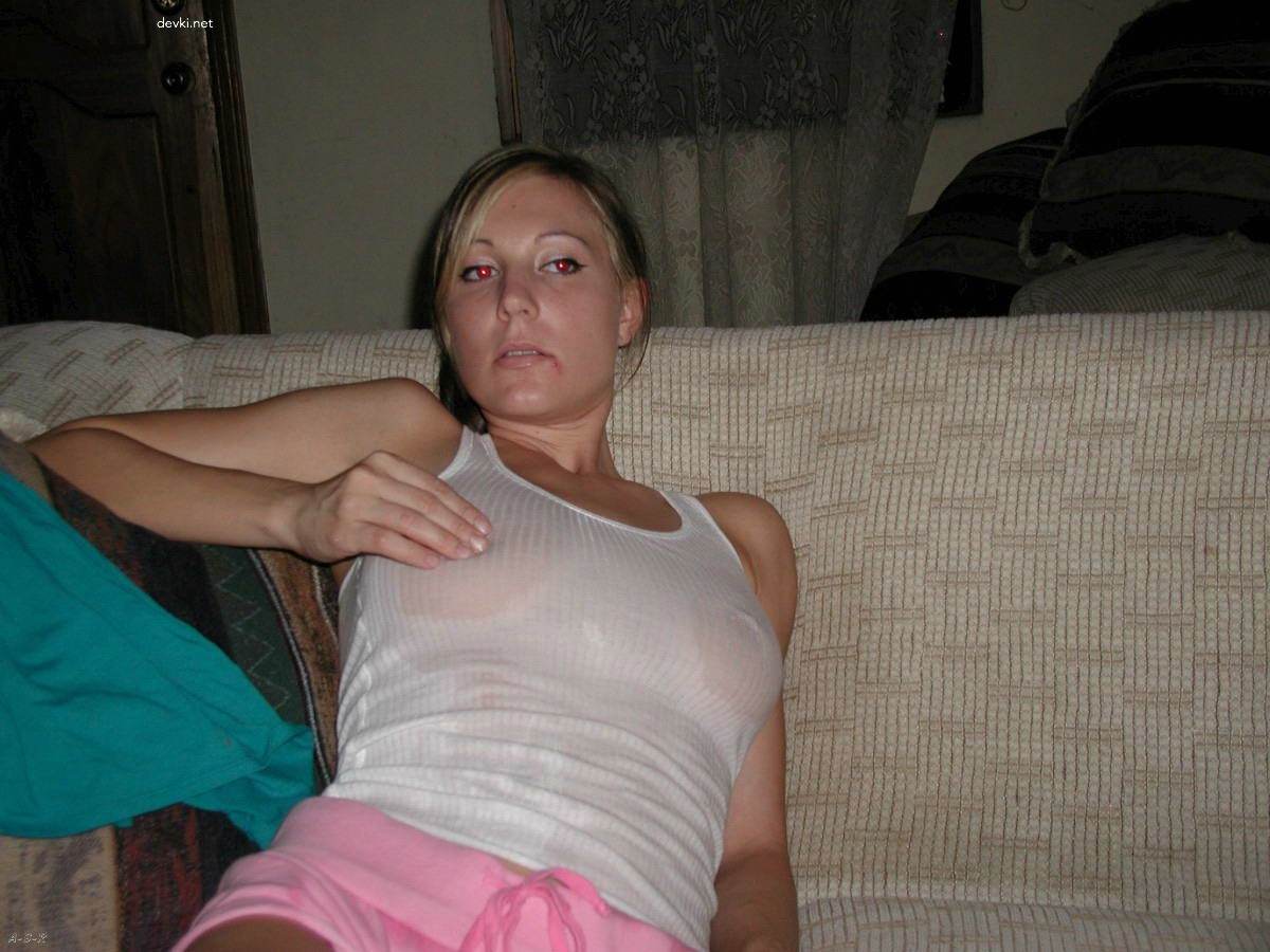 Private Intimate Photos of Girl - Explicit Amateur Porn Pics