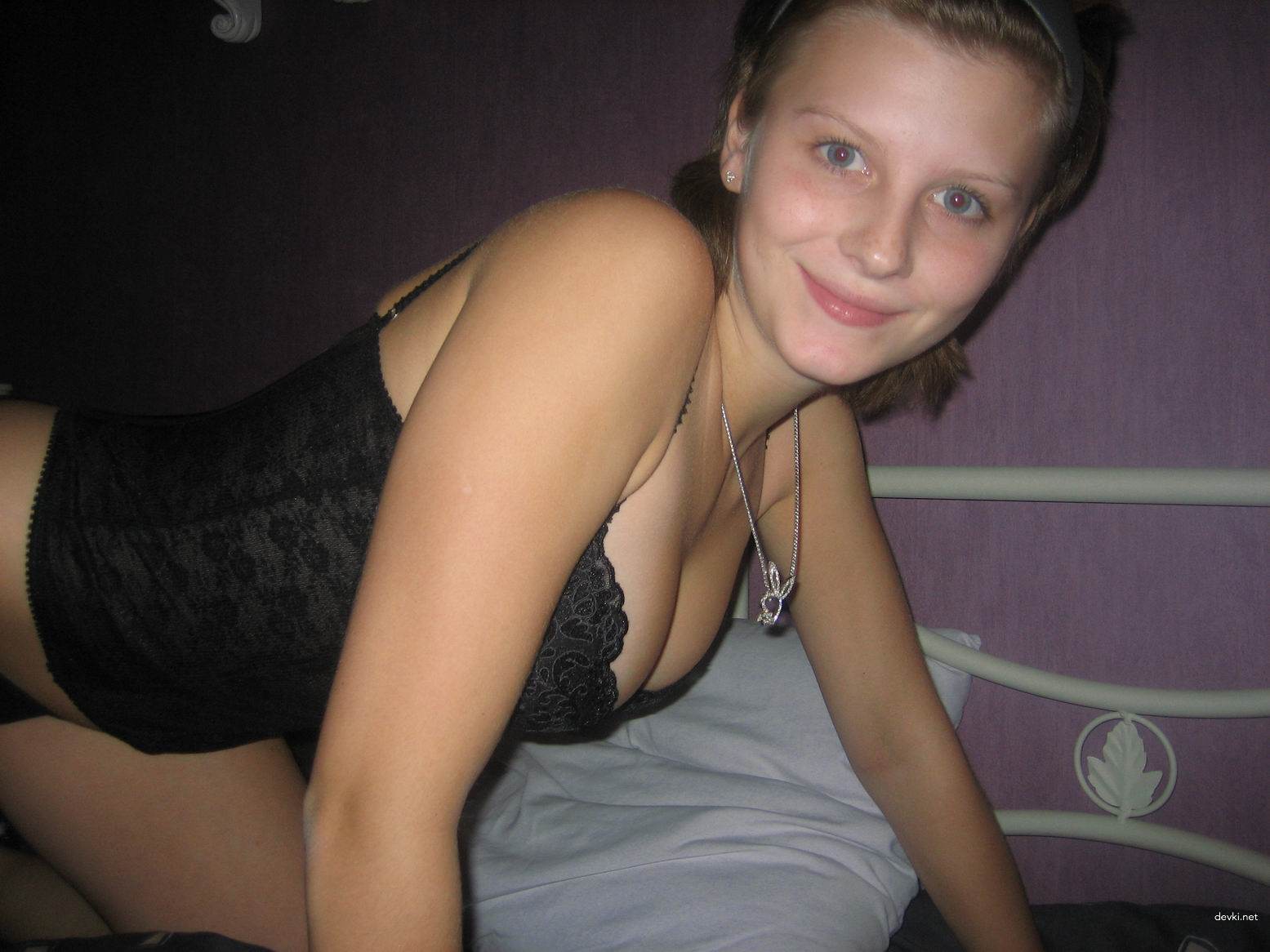 Sexy Topless Redhead Amateur Girl - Explicit Nude Photo