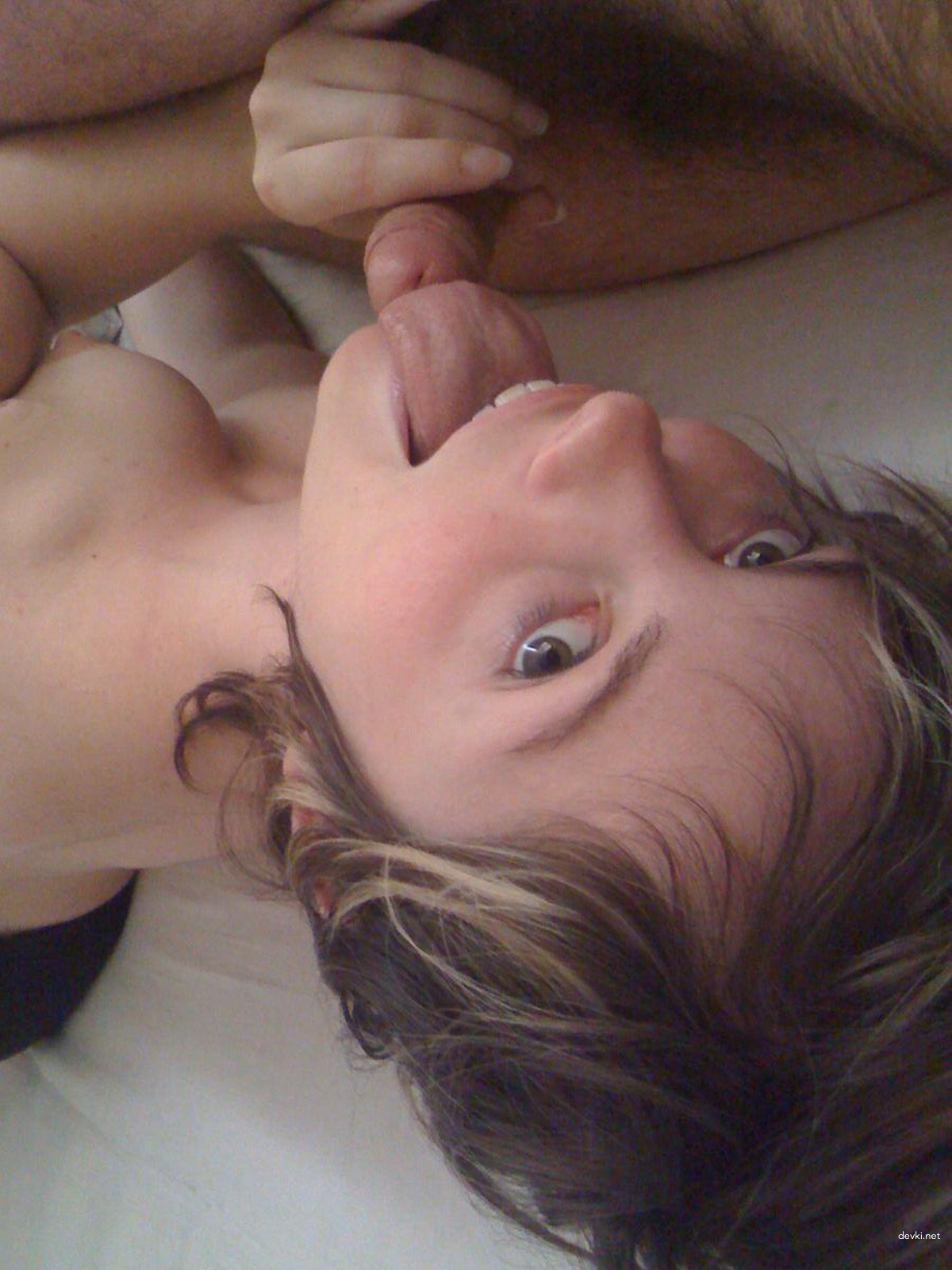 Hot Amateur Couple's Explicit Home Sex Photos